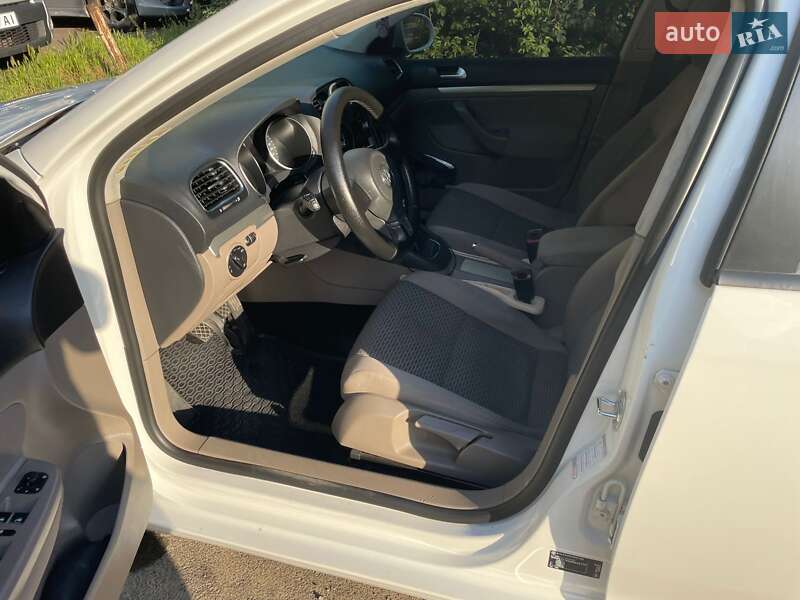 Універсал Volkswagen Golf 2010 в Ізмаїлі