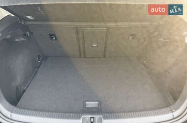 Хэтчбек Volkswagen Golf 2015 в 
