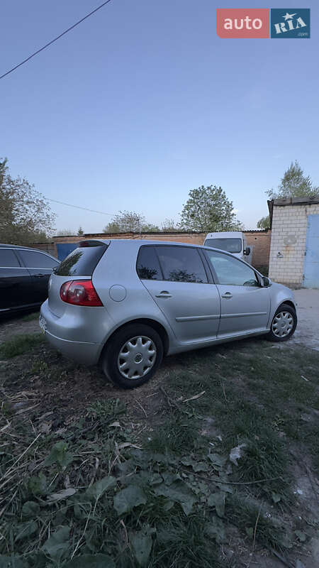 Volkswagen Golf 2003