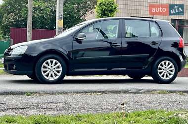 Хетчбек Volkswagen Golf 2008 в 
