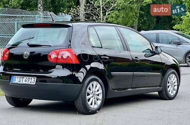 Хетчбек Volkswagen Golf 2008 в 