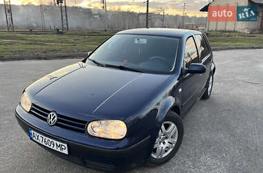Хэтчбек Volkswagen Golf 2002 в Мерефа