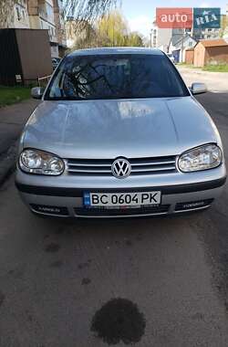 Хетчбек Volkswagen Golf 2001 в 