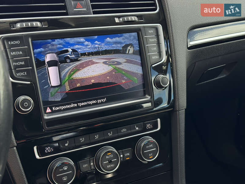 Универсал Volkswagen Golf 2016 в Дрогобыче фото 71 Универсал Volkswagen Golf 2016 в Дрогобыче