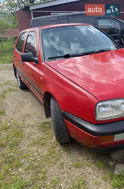 Хетчбек Volkswagen Golf 1992 в 