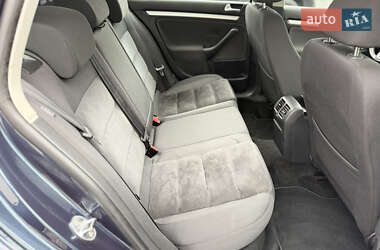 Універсал Volkswagen Golf 2010 в 