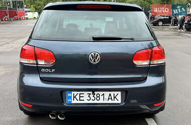 Хэтчбек Volkswagen Golf 2009 в 