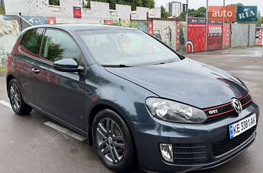 Хэтчбек Volkswagen Golf 2009 в 