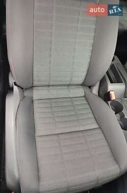 Хетчбек Volkswagen Golf 2007 в 