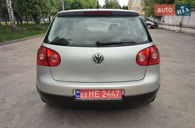 Хетчбек Volkswagen Golf 2007 в 
