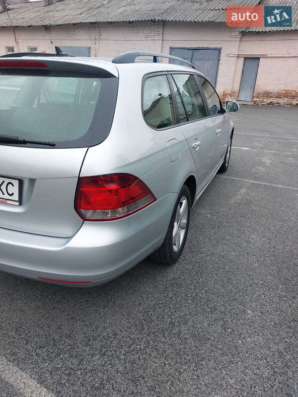 Універсал Volkswagen Golf 2013 в Білій Церкві