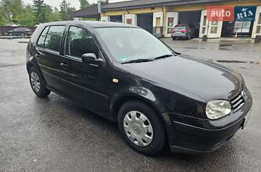 Хэтчбек Volkswagen Golf 2000 в Виннице