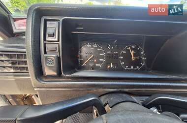Хэтчбек Volkswagen Golf 1988 в 