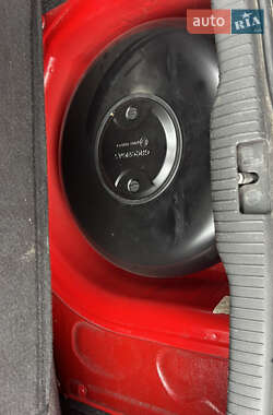 Хетчбек Volkswagen Golf 1998 в 