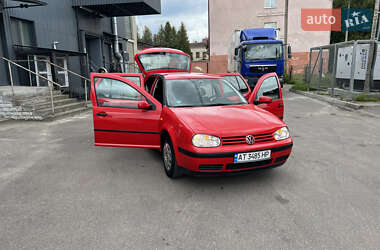 Хетчбек Volkswagen Golf 1998 в 