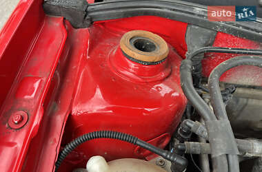 Хетчбек Volkswagen Golf 1998 в 