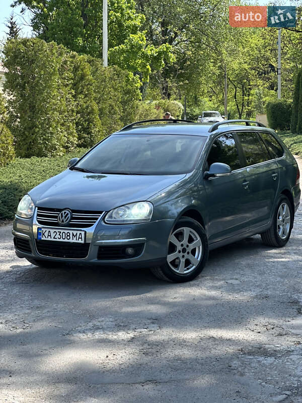 Універсал Volkswagen Golf 2008 в 