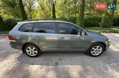Універсал Volkswagen Golf 2008 в 