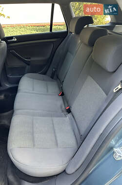 Універсал Volkswagen Golf 2008 в 