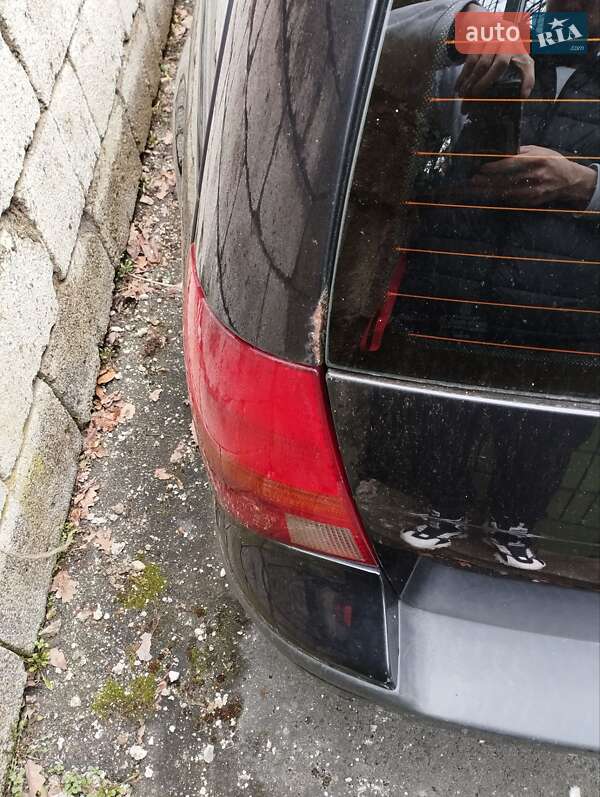 Універсал Volkswagen Golf 2000 в Херсоні