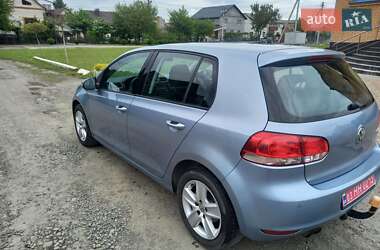Хэтчбек Volkswagen Golf 2009 в 