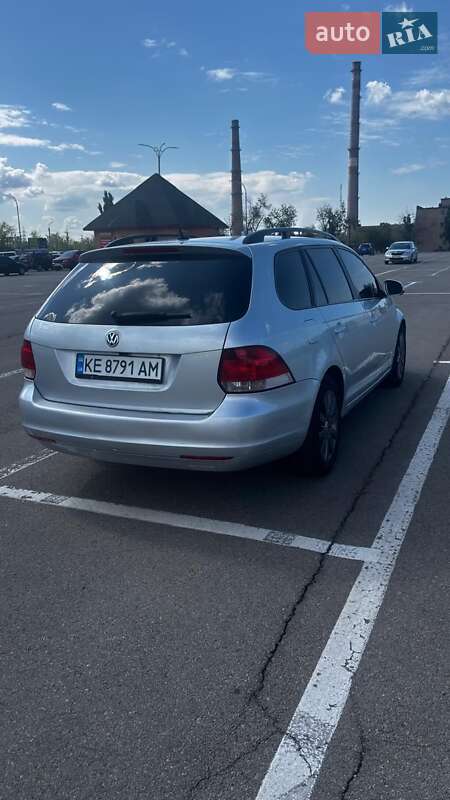 Універсал Volkswagen Golf 2010 в Кривому Розі