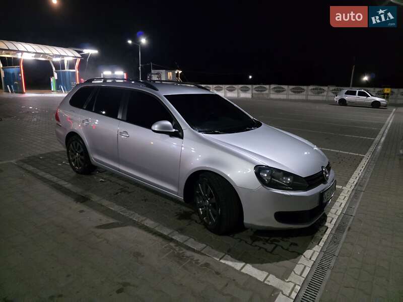 Універсал Volkswagen Golf 2010 в Кривому Розі