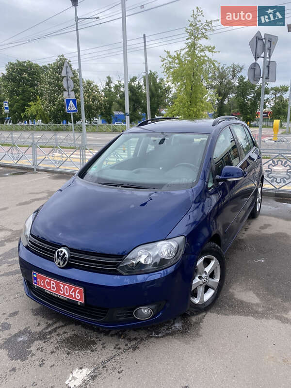 Універсал Volkswagen Golf 2009 в 