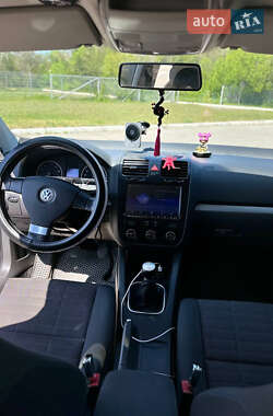 Хэтчбек Volkswagen Golf 2007 в 