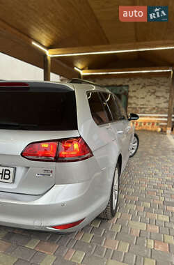 Універсал Volkswagen Golf 2015 в 
