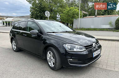 Универсал Volkswagen Golf 2014 в 