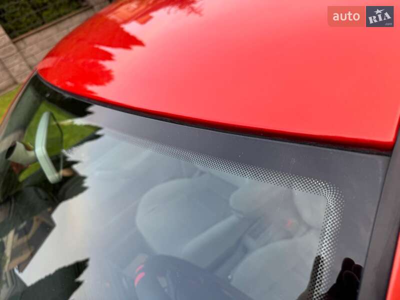 Хетчбек Volkswagen Golf 2000 в Рівному