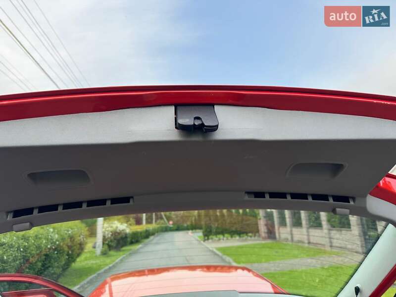 Хетчбек Volkswagen Golf 2000 в Рівному