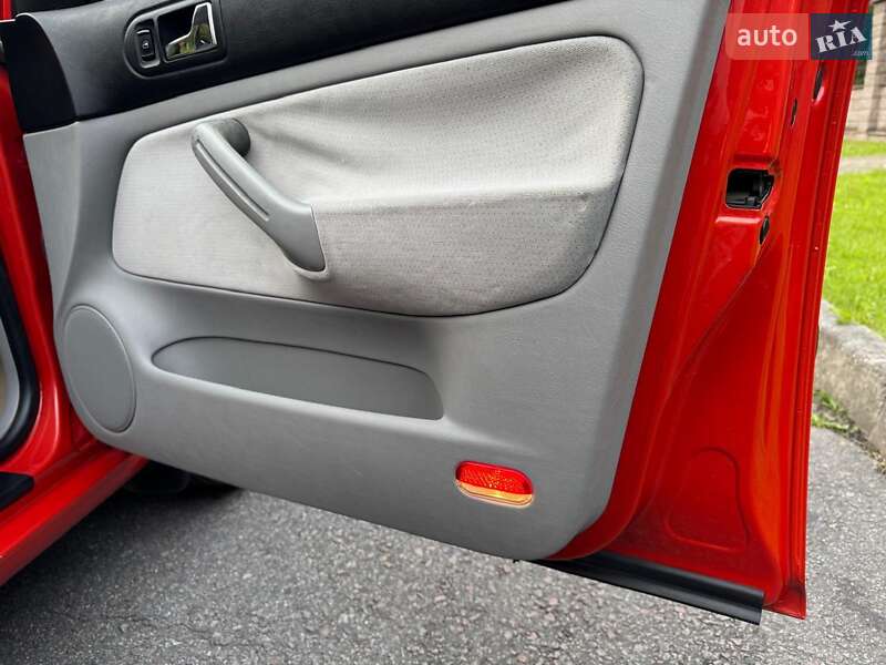 Хетчбек Volkswagen Golf 2000 в Рівному