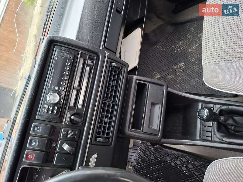 Хетчбек Volkswagen Golf 1987 в Долині