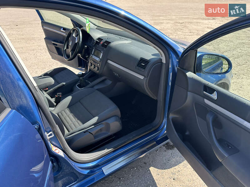 Хетчбек Volkswagen Golf 2007 в Тернополі