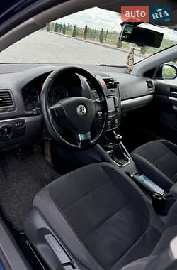 Універсал Volkswagen Golf 2009 в 