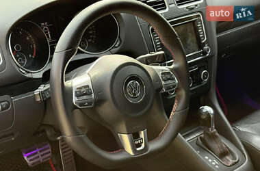 Хэтчбек Volkswagen Golf 2013 в 