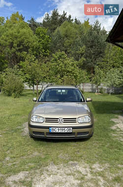 Универсал Volkswagen Golf 2003 в Львове