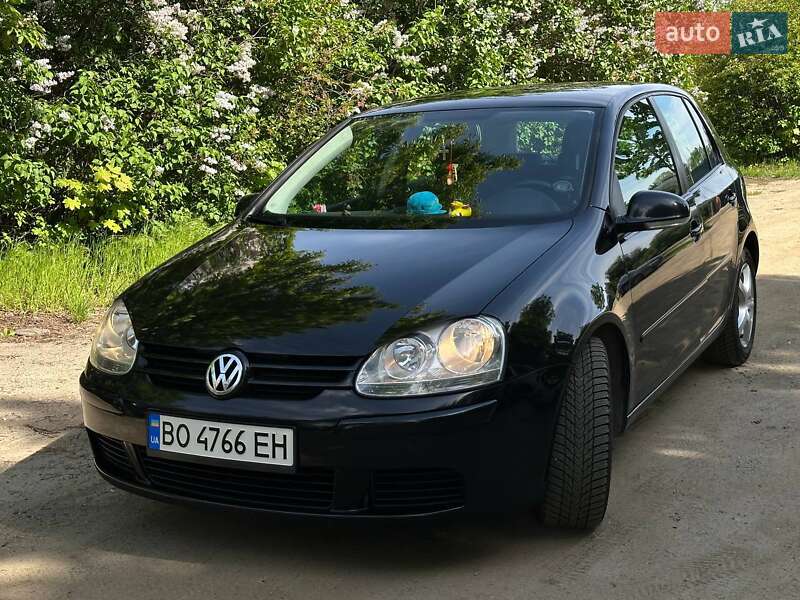 Хэтчбек Volkswagen Golf 2007 в 