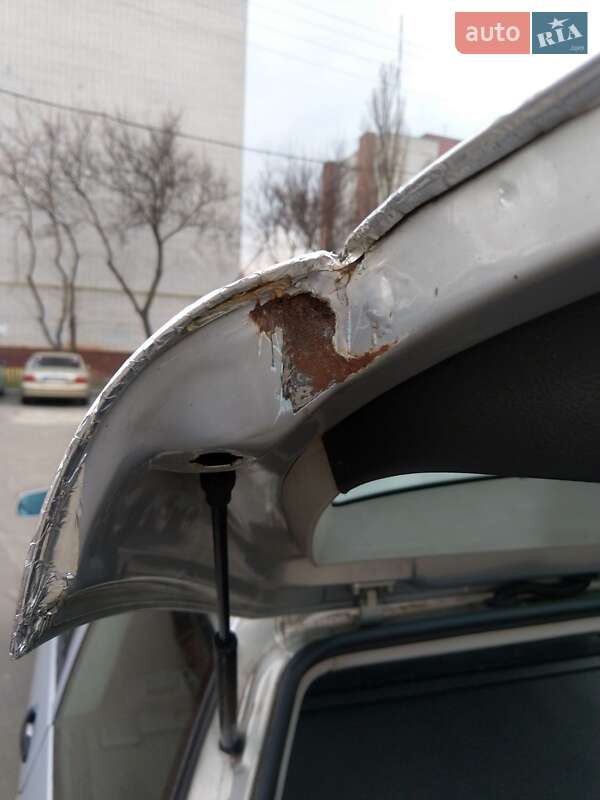 Универсал Volkswagen Golf 2000 в Чернигове