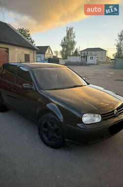 Хэтчбек Volkswagen Golf 1998 в Хмельницком
