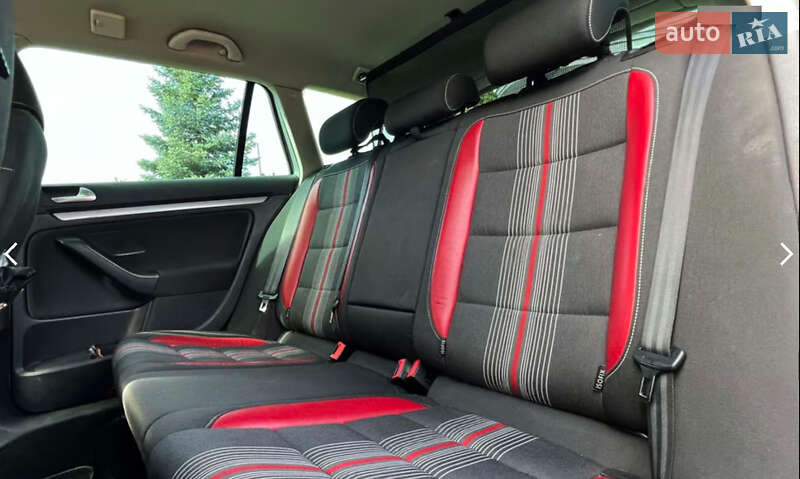 Універсал Volkswagen Golf 2013 в Львові