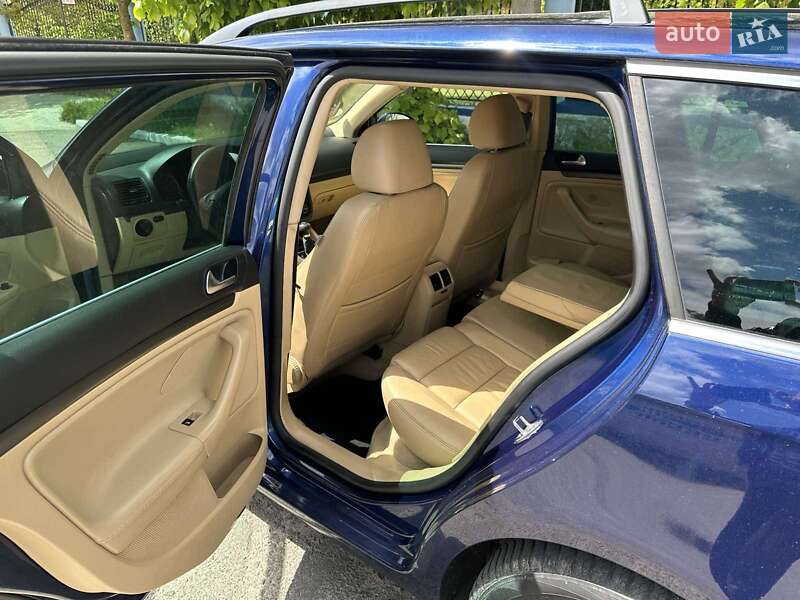 Універсал Volkswagen Golf 2009 в Ковелі