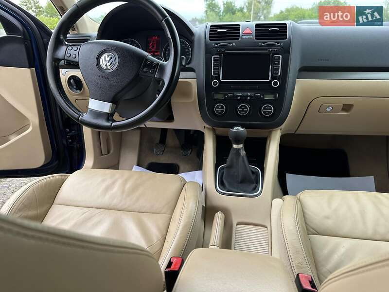 Універсал Volkswagen Golf 2009 в Ковелі
