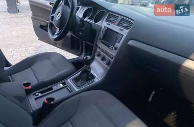 Універсал Volkswagen Golf 2013 в 