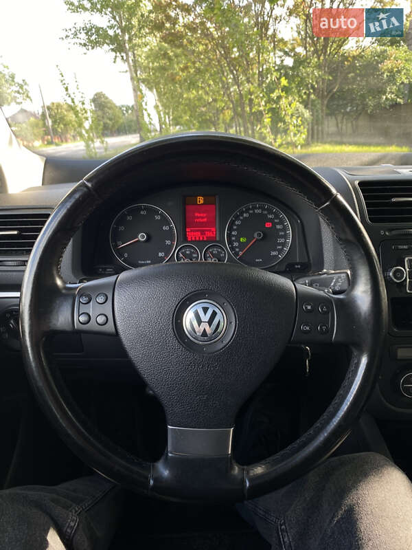 Универсал Volkswagen Golf 2009 в Днепре