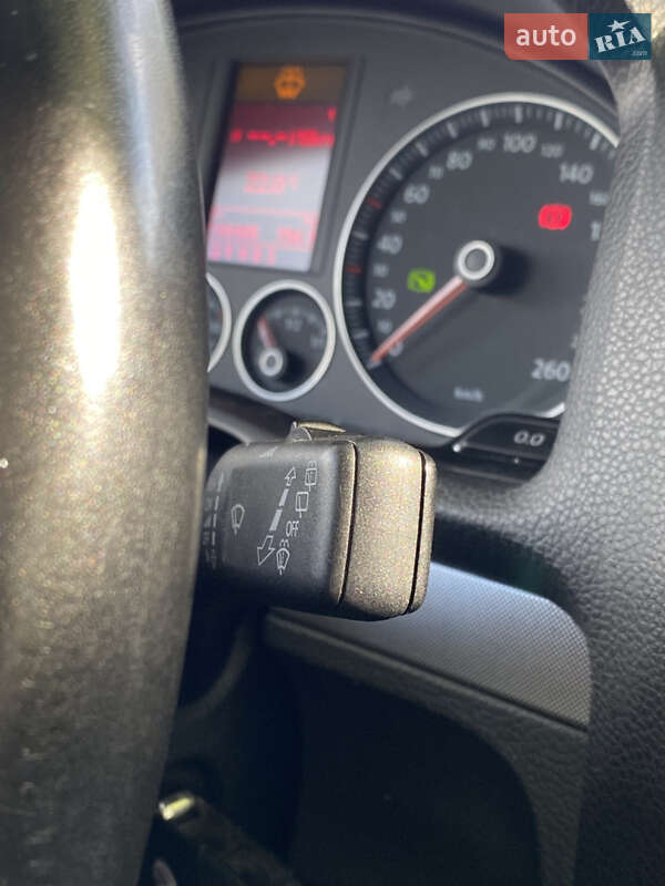 Универсал Volkswagen Golf 2009 в Днепре