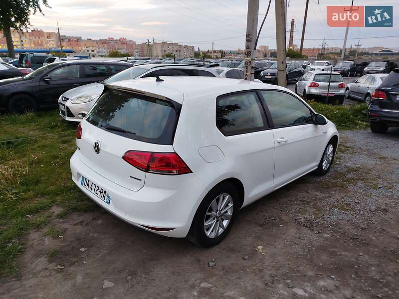 Хетчбек Volkswagen Golf 2014 в Рівному