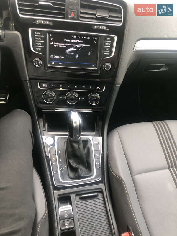 Універсал Volkswagen Golf 2016 в Коломиї